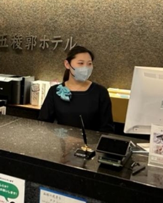 M.K（ホテルフロントスタッフ）